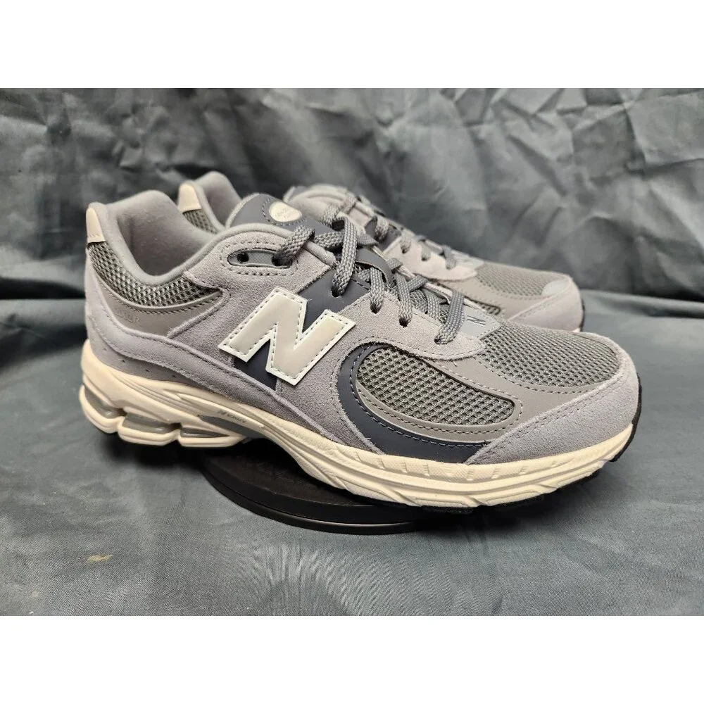 New Balance Boys 2002 Sneakers GC2002ST Suede Grey Size 6 NEW IN BOX! - Picture 9 of 11